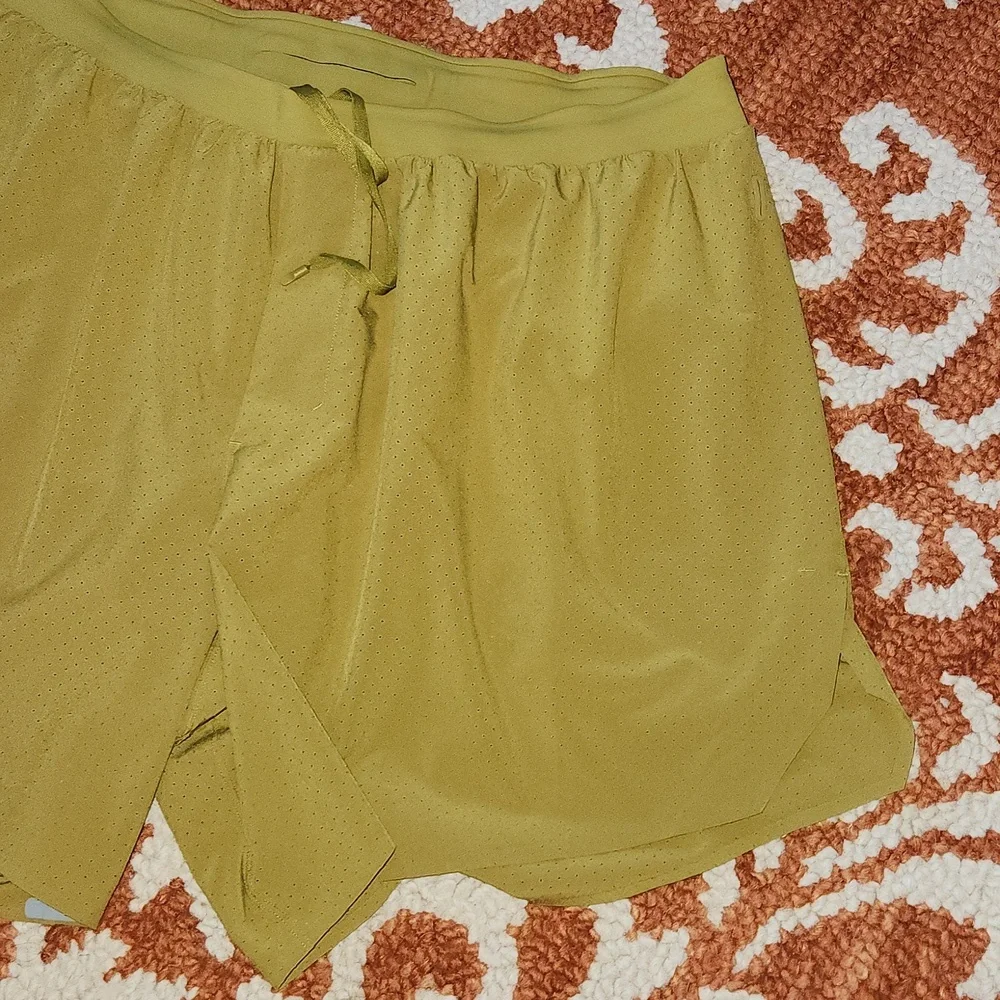 Lululemon Fast and Free Lined Short 6